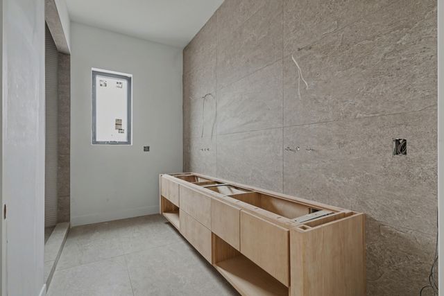 4115 E Vintage Point Drive, Springfield, MO 65809