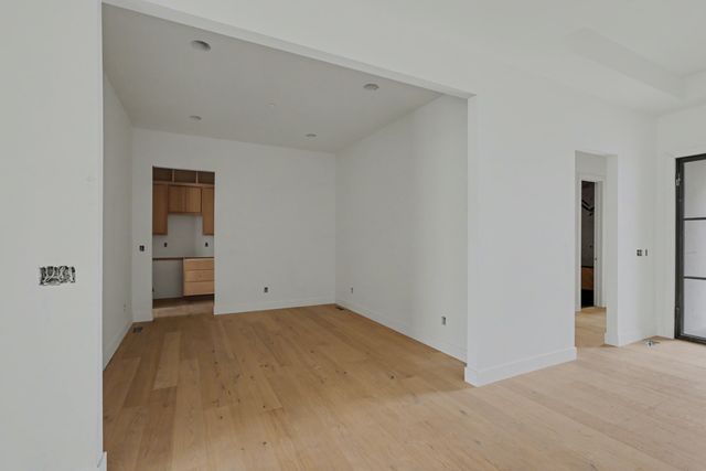 4115 E Vintage Point Drive, Springfield, MO 65809