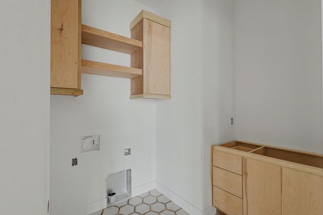 4115 E Vintage Point Drive, Springfield, MO 65809