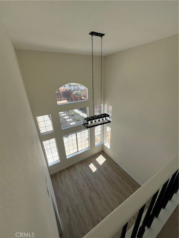 13281 Luna Rd, Victorville, CA 92392