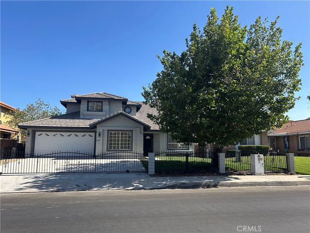 13281 Luna Rd, Victorville, CA 92392