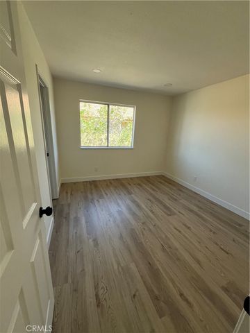 13281 Luna Rd, Victorville, CA 92392