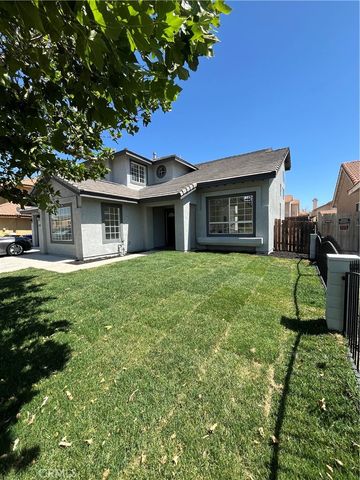 13281 Luna Rd, Victorville, CA 92392