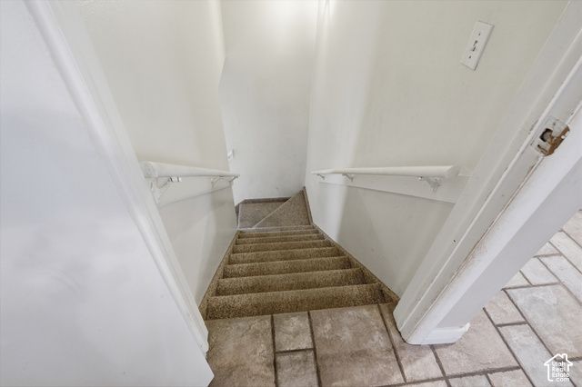 2960 E LA JOYA DR, Holladay, UT 84124