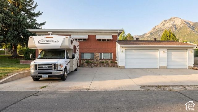 2960 E LA JOYA DR, Holladay, UT 84124