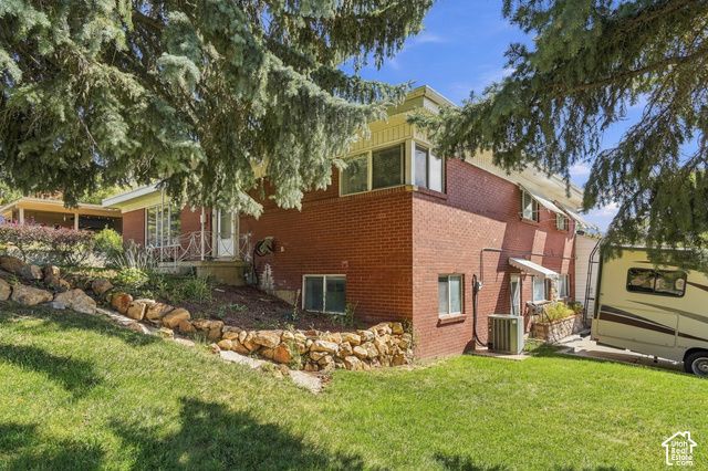 2960 E LA JOYA DR, Holladay, UT 84124