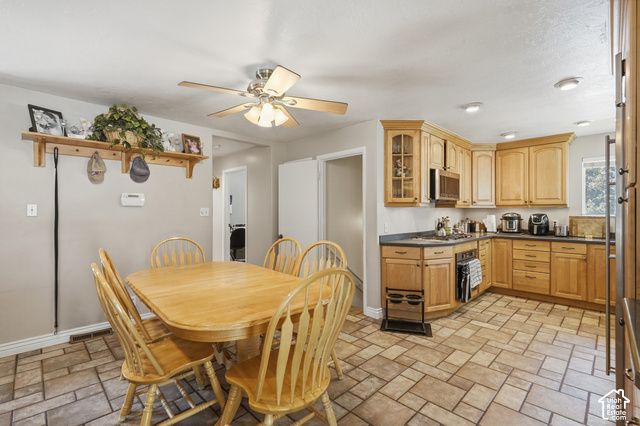 2960 E LA JOYA DR, Holladay, UT 84124