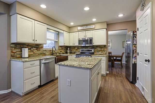 7988 Millwheel Way, West Chester, OH 45069