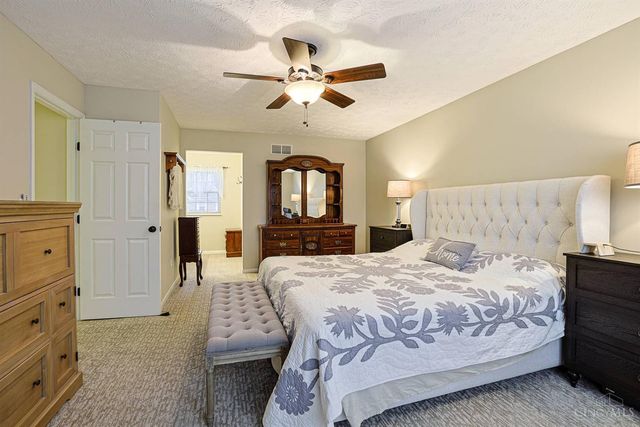 7988 Millwheel Way, West Chester, OH 45069