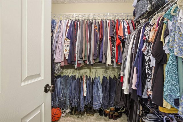 7988 Millwheel Way, West Chester, OH 45069