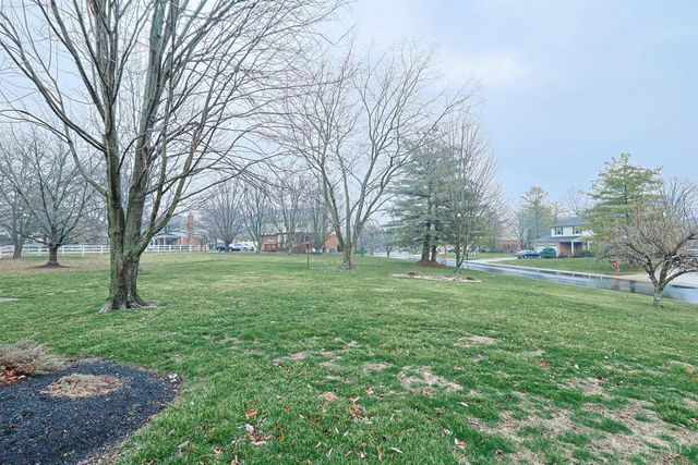 7988 Millwheel Way, West Chester, OH 45069