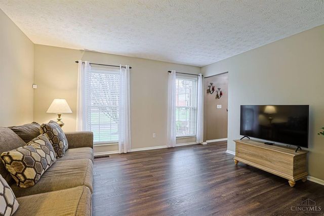 7988 Millwheel Way, West Chester, OH 45069