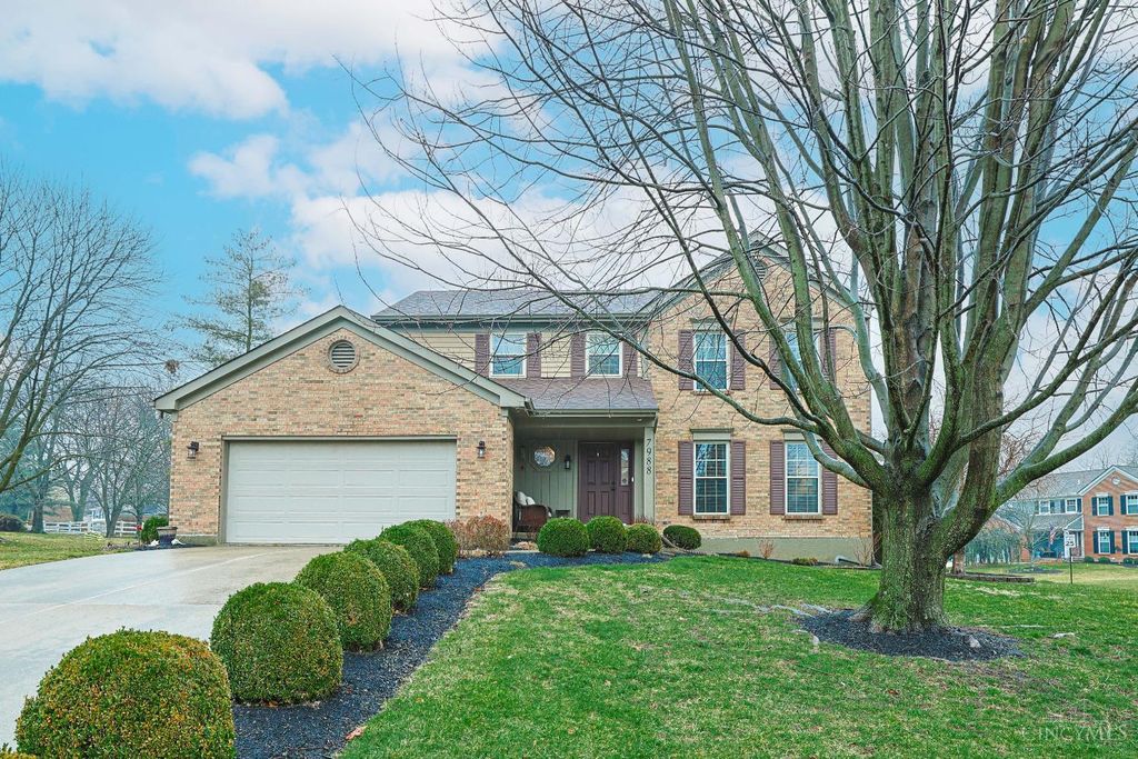 7988 Millwheel Way, West Chester, OH 45069