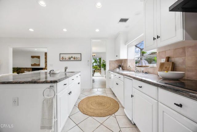 7015 Charrick Place, Tujunga, CA 91042