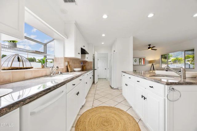 7015 Charrick Place, Tujunga, CA 91042