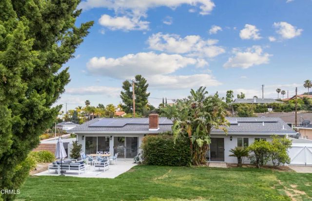 7015 Charrick Place, Tujunga, CA 91042