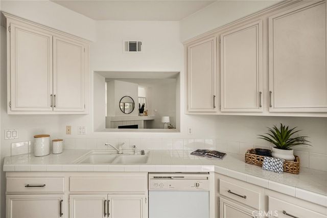 2345 Tryall, Tustin, CA 92782