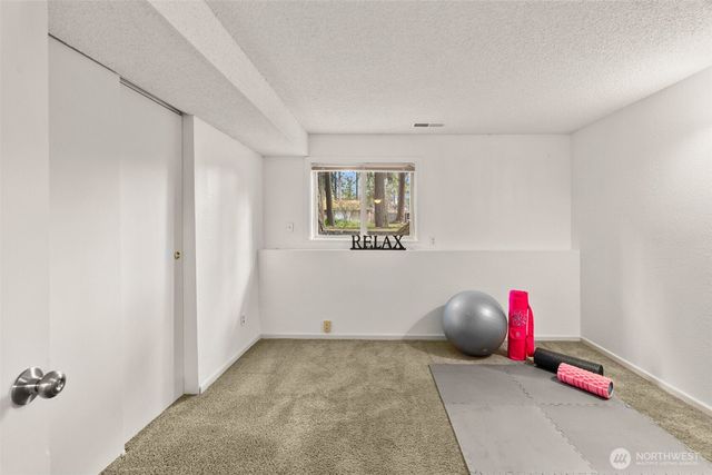 4605 Timberline Drive SE, Lacey, WA 98503