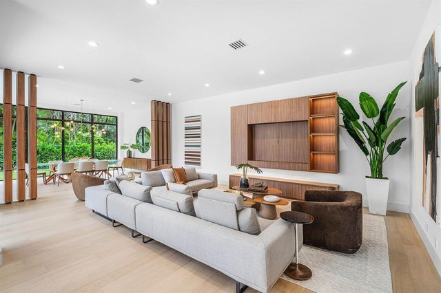 7028 Mandarin Drive, Boca Raton, FL 33433