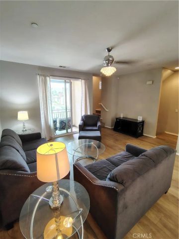 937 Savi, Corona, CA 92878