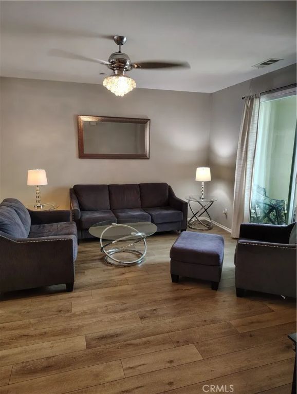 937 Savi, Corona, CA 92878