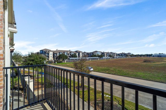 9443 Towne Lake Parkway, Cypress, TX 77433