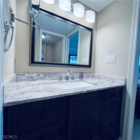 2264 Winkler AVE 202, Fort Myers, FL 33901