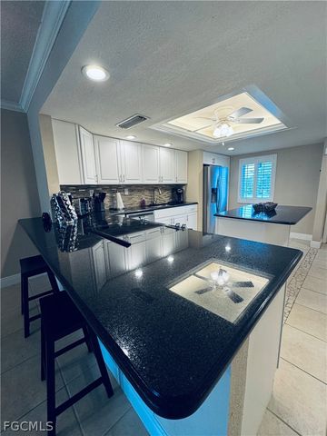 2264 Winkler AVE 202, Fort Myers, FL 33901