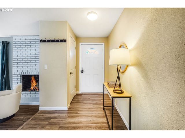 20350 Sw YORK St, Beaverton, OR 97003