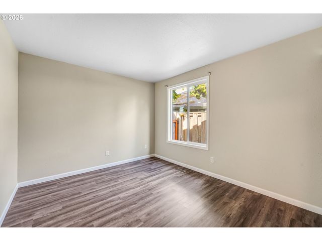 20350 Sw YORK St, Beaverton, OR 97003