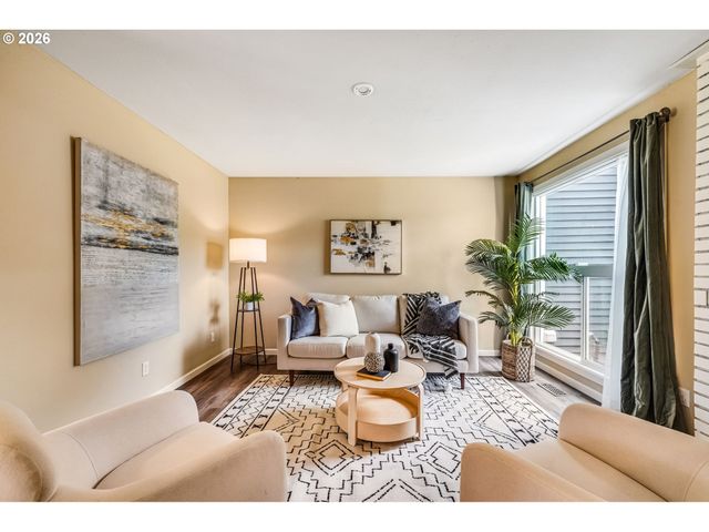 20350 Sw YORK St, Beaverton, OR 97003