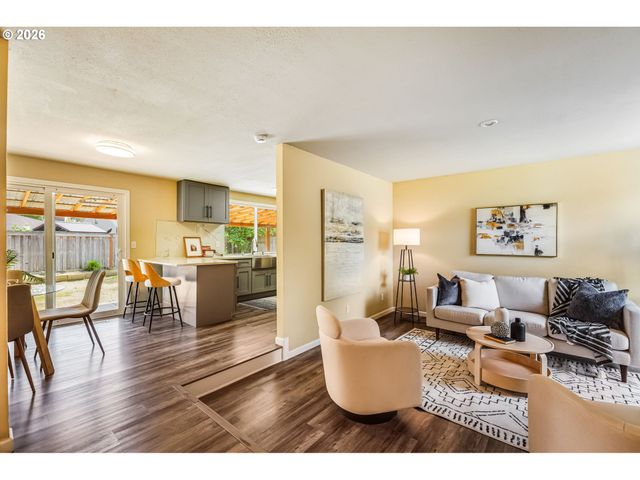20350 Sw YORK St, Beaverton, OR 97003