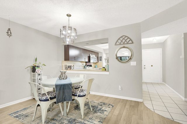 1811 SW Palm City Road A301, Stuart, FL 34994