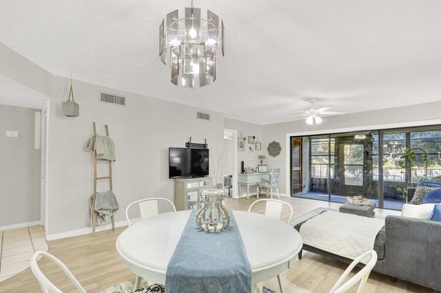 1811 SW Palm City Road A301, Stuart, FL 34994