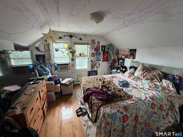 47 Lounsbury Street, Naugatuck, CT 06770