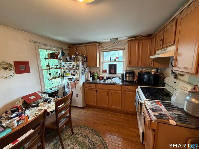 47 Lounsbury Street, Naugatuck, CT 06770