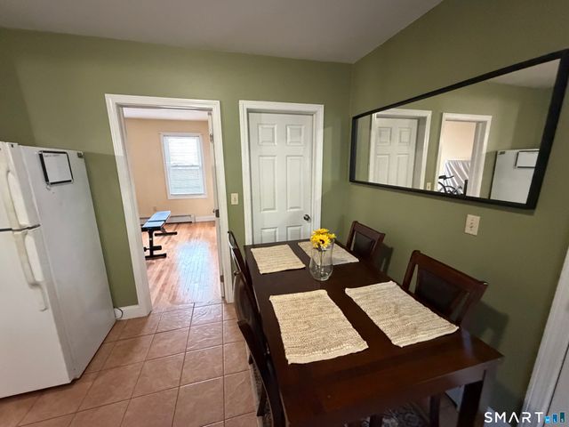 47 Lounsbury Street, Naugatuck, CT 06770
