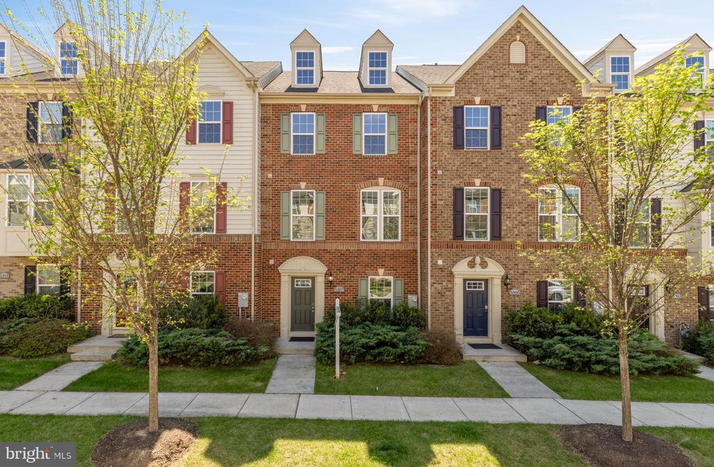 Image 1 of property listing at 5307 SMITHS COVE LN, Greenbelt, MD 20770