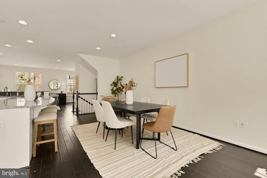 Image 16 of property listing at 5307 SMITHS COVE LN, Greenbelt, MD 20770