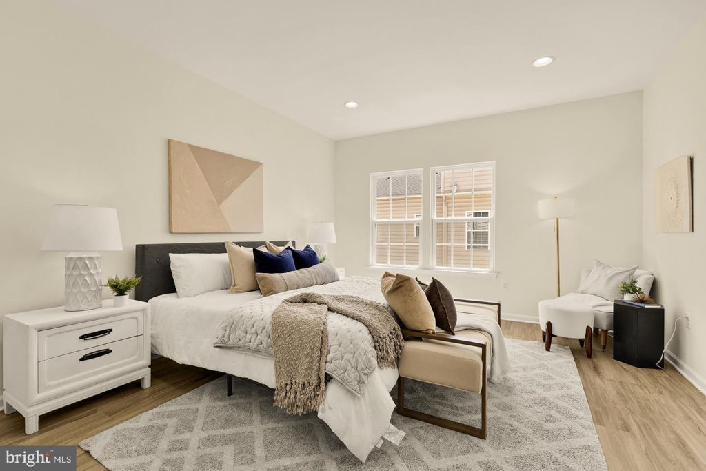 Image 23 of property listing at 5307 SMITHS COVE LN, Greenbelt, MD 20770