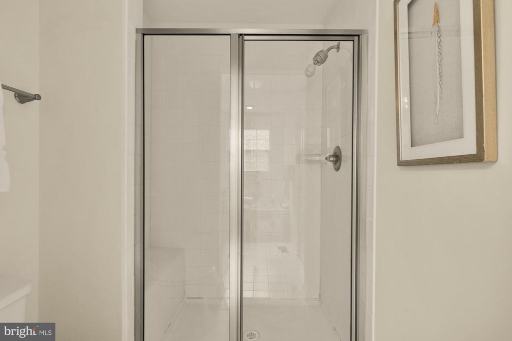 Image 26 of property listing at 5307 SMITHS COVE LN, Greenbelt, MD 20770