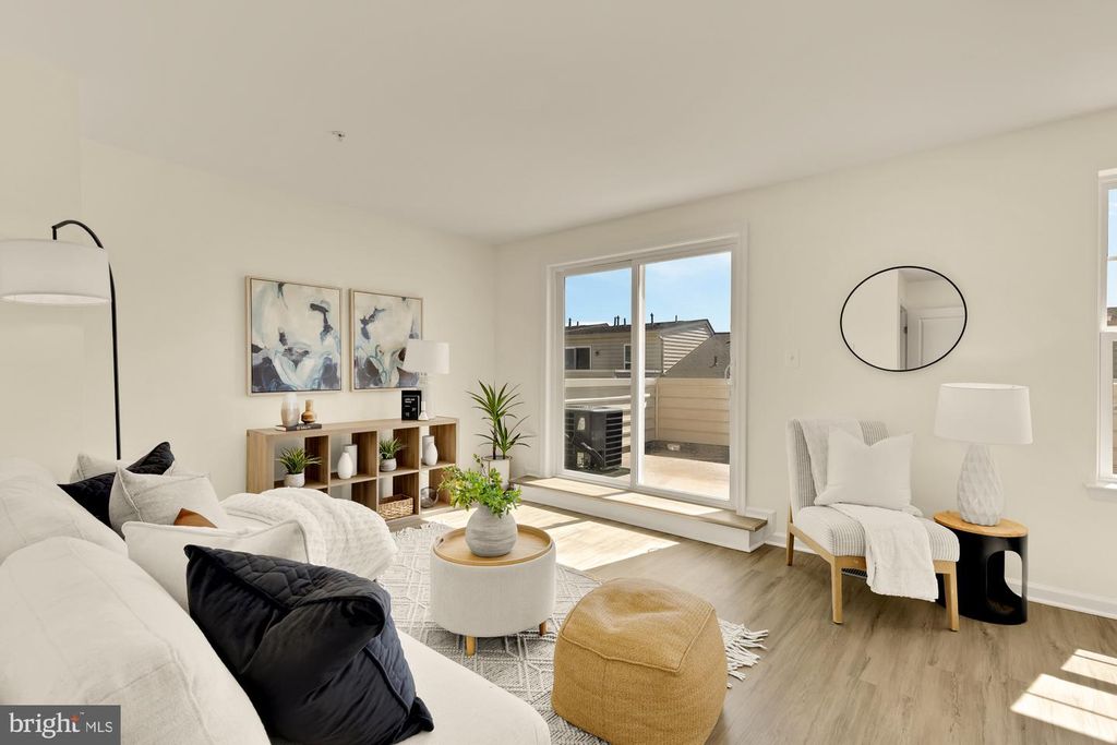 Image 31 of property listing at 5307 SMITHS COVE LN, Greenbelt, MD 20770