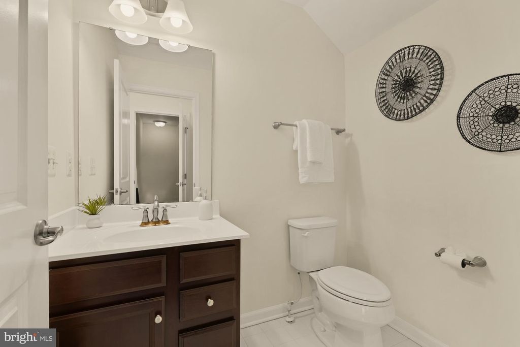 Image 34 of property listing at 5307 SMITHS COVE LN, Greenbelt, MD 20770