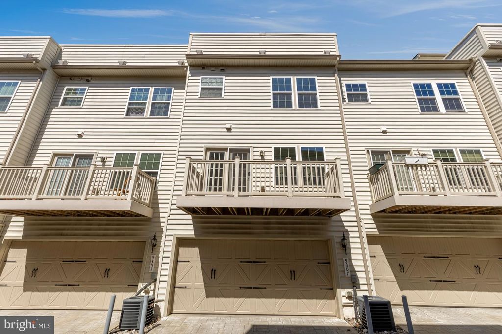 Image 38 of property listing at 5307 SMITHS COVE LN, Greenbelt, MD 20770