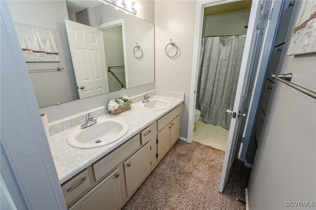 3111 Three Bridges Rd, Midlothian, VA 23112
