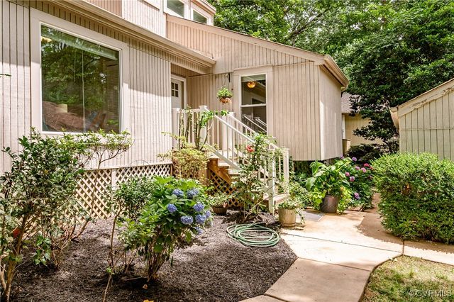 3111 Three Bridges Rd, Midlothian, VA 23112