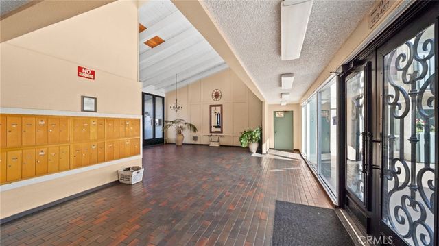 550 W Regent 302, Inglewood, CA 90301