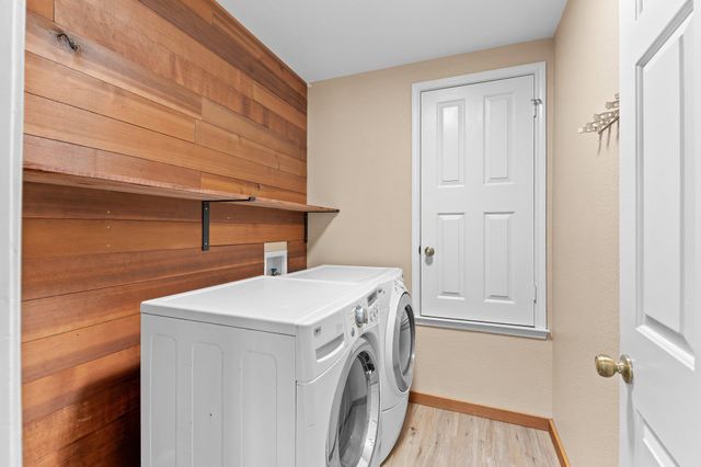 215 Sunny Brook DR, Leander, TX 78641