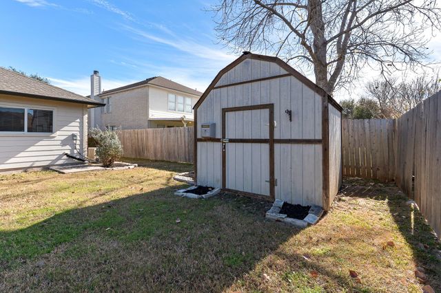 215 Sunny Brook DR, Leander, TX 78641