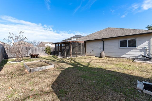215 Sunny Brook DR, Leander, TX 78641